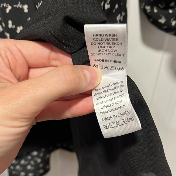 PROMESA Black & Off White Patterned Balloon long sleeve V neck Smock Mini Dress - Picture 9 of 12